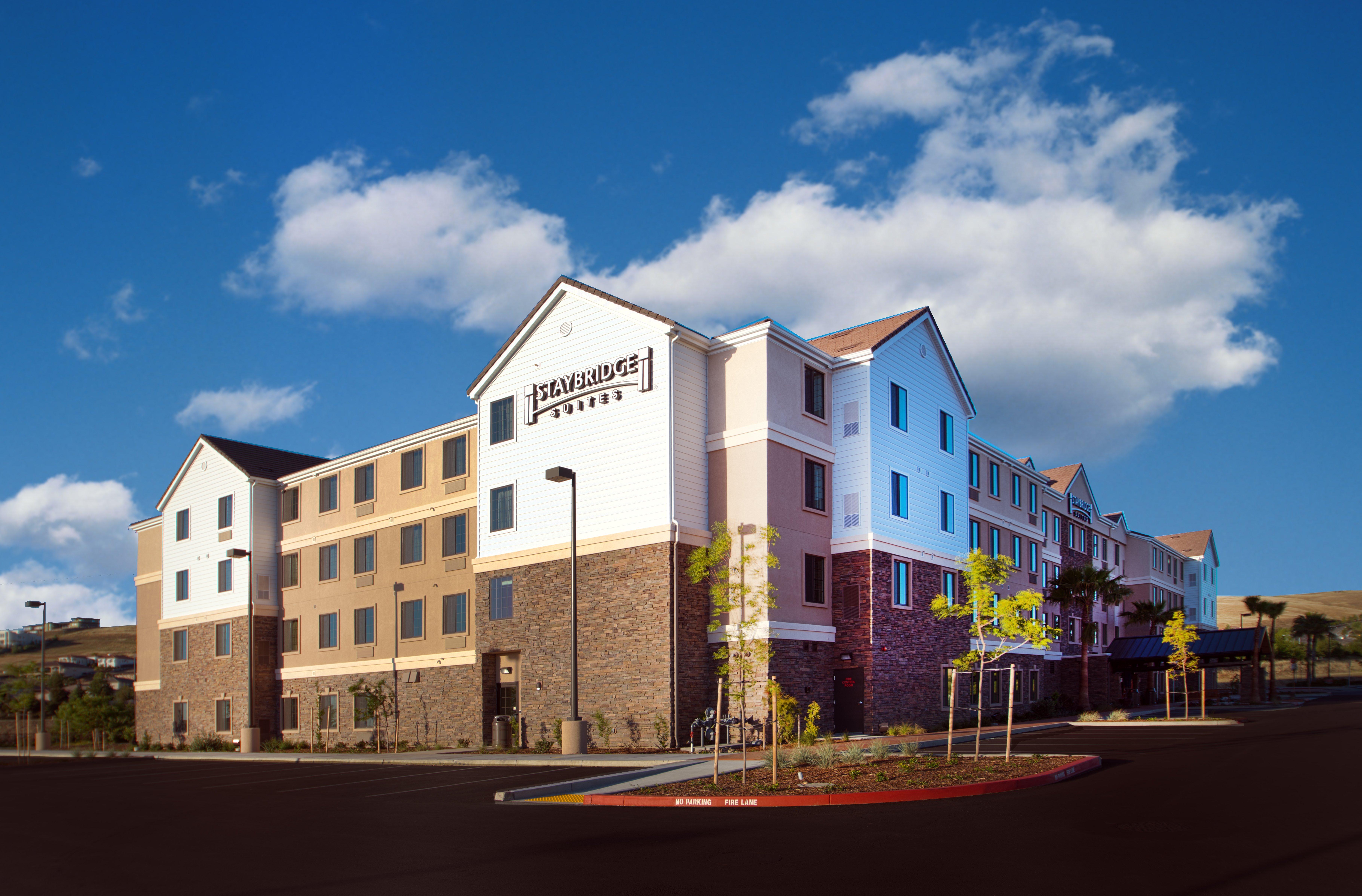 Staybridge Suites Sacramento-Folsom By Ihg מראה חיצוני תמונה