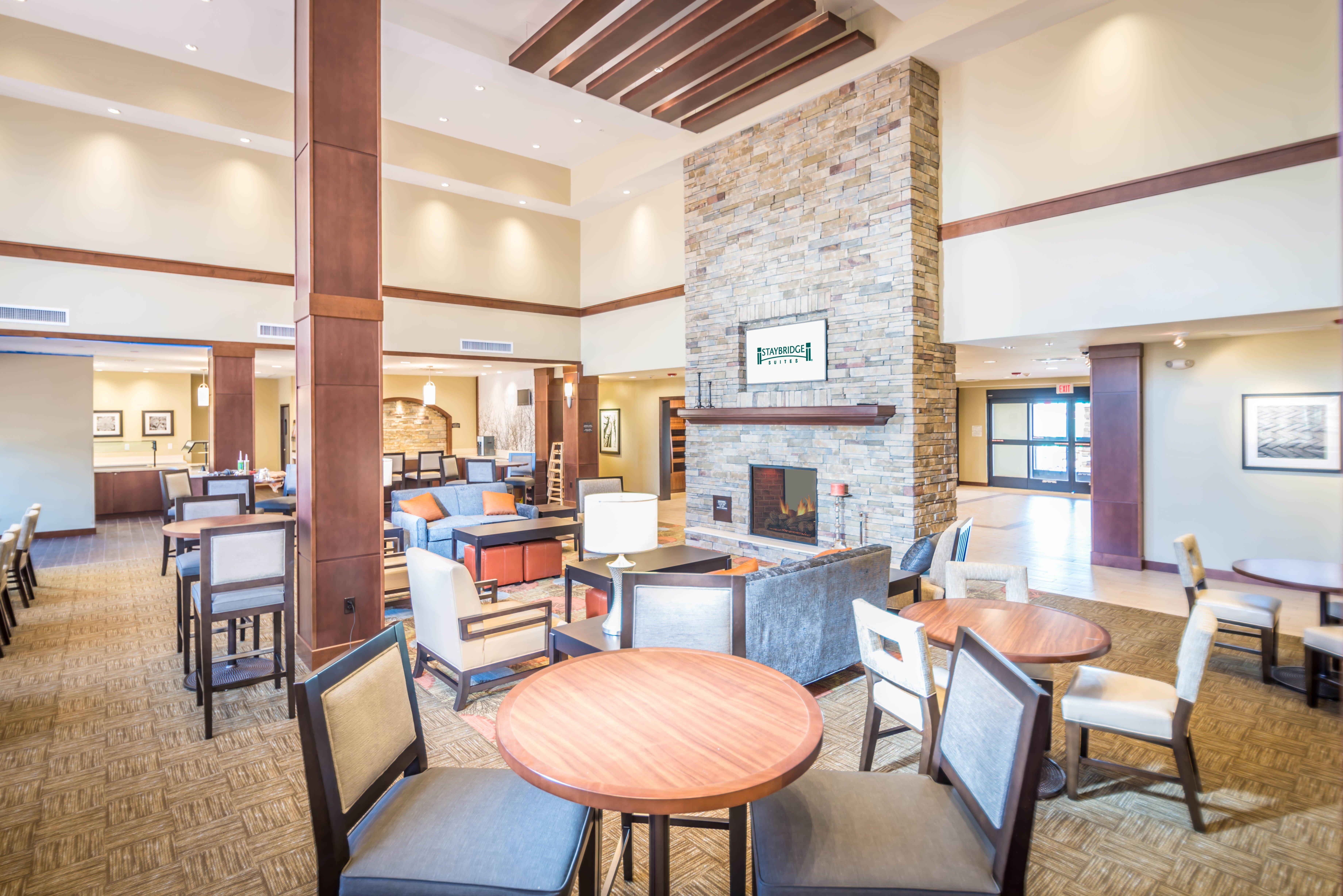 Staybridge Suites Sacramento-Folsom By Ihg מראה חיצוני תמונה