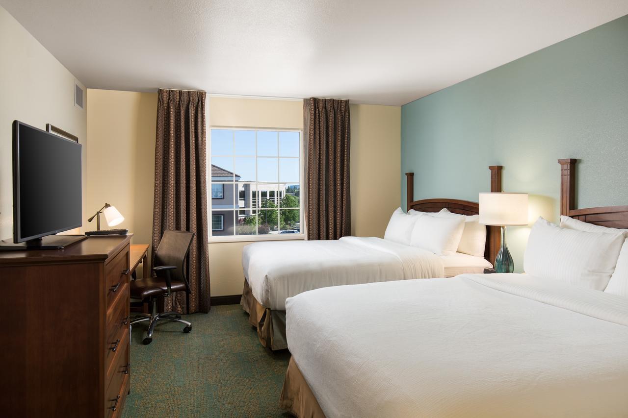 Staybridge Suites Sacramento-Folsom By Ihg מראה חיצוני תמונה